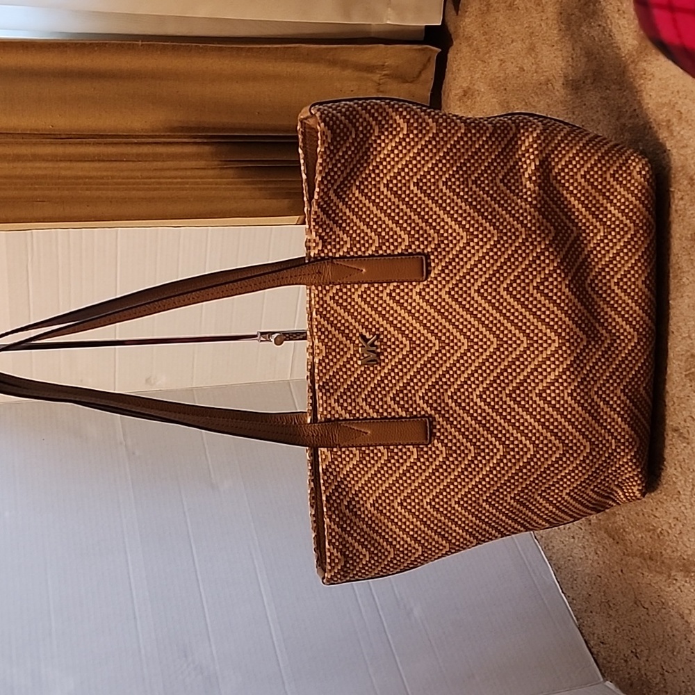 Michael Kors Junie Chevron Leather Large Tote Bag